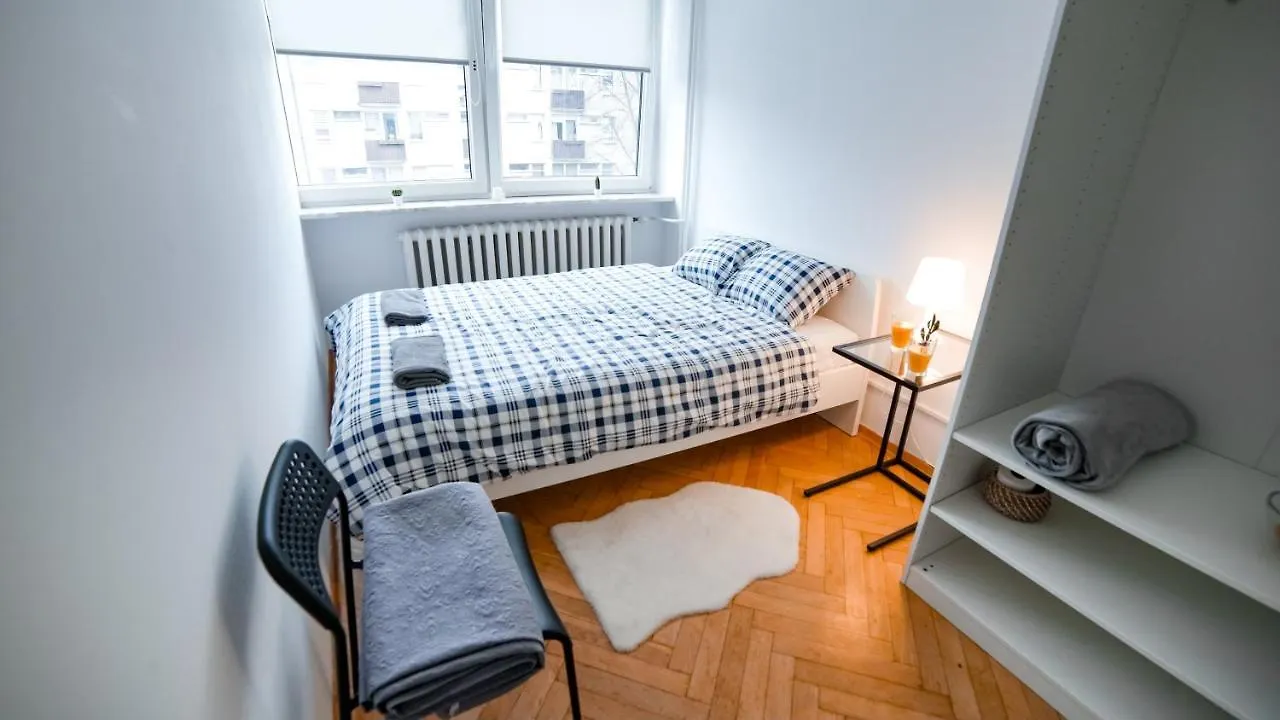 Wow Rooms Варшава Хостел
