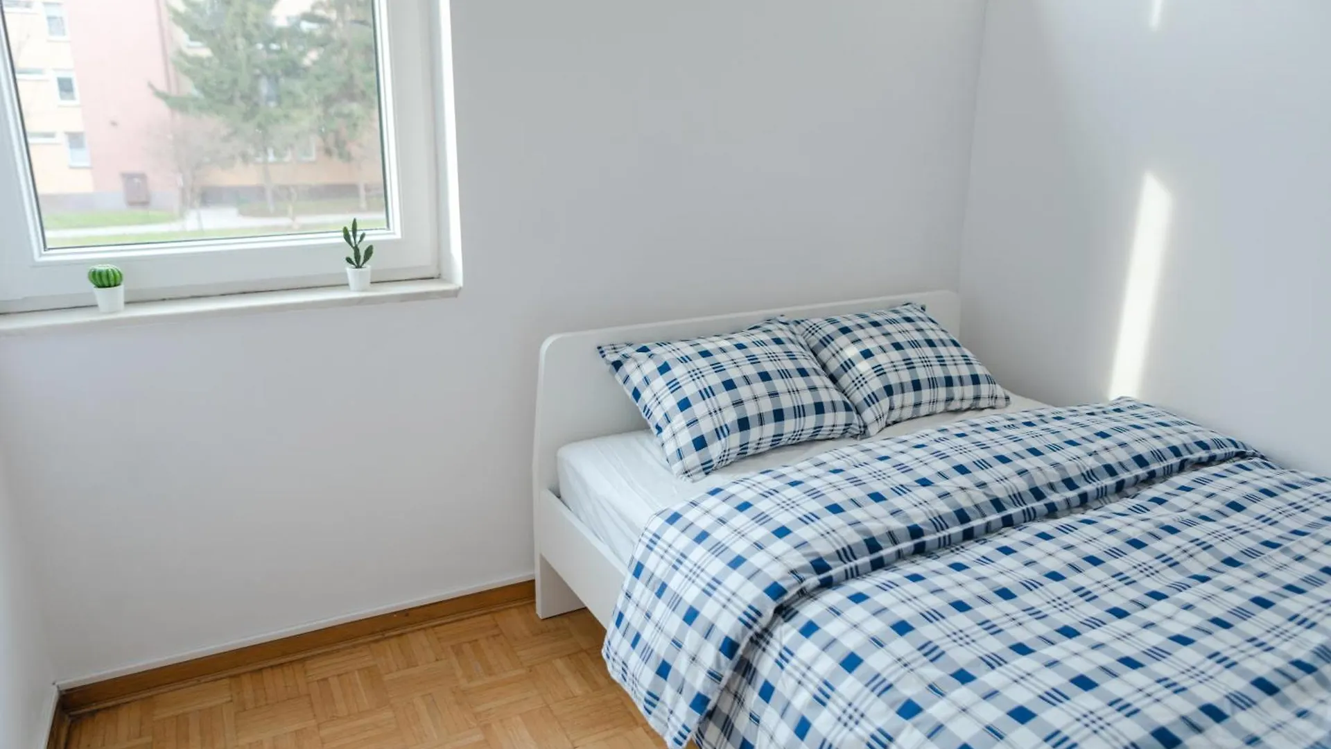 Hostel Wow Rooms Warsaw